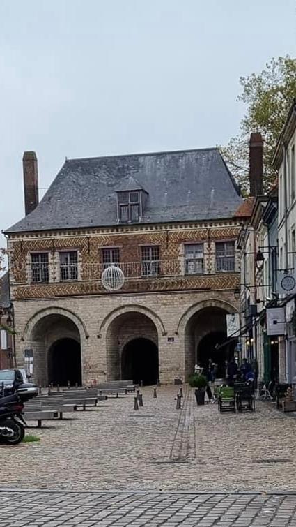 La Petite Place De La Porte De Gand Лилль Экстерьер фото